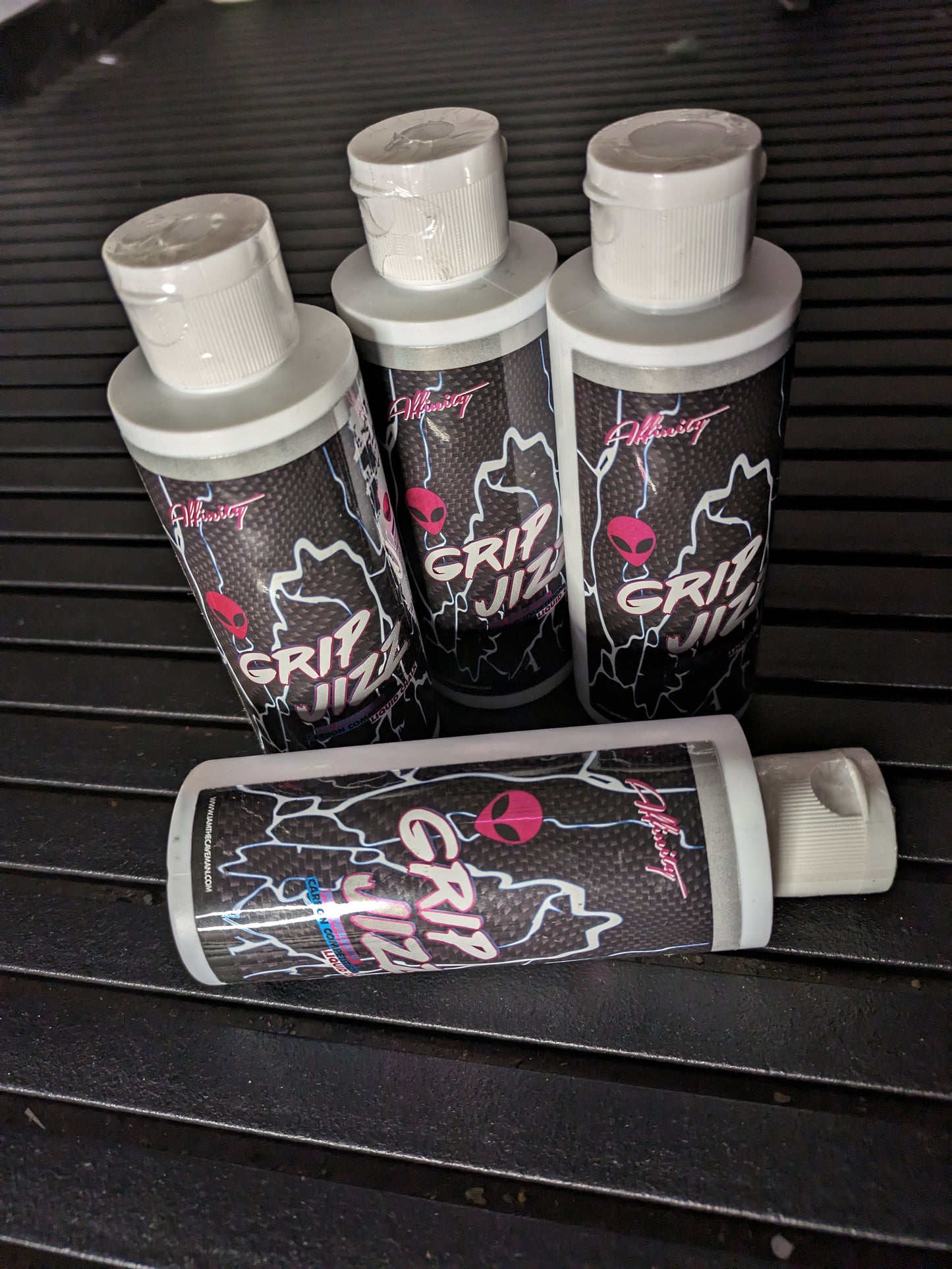 *Exclusive* Alien Grip Jizz Carbon - Resolute Strength Wear