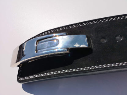 Lever buckle