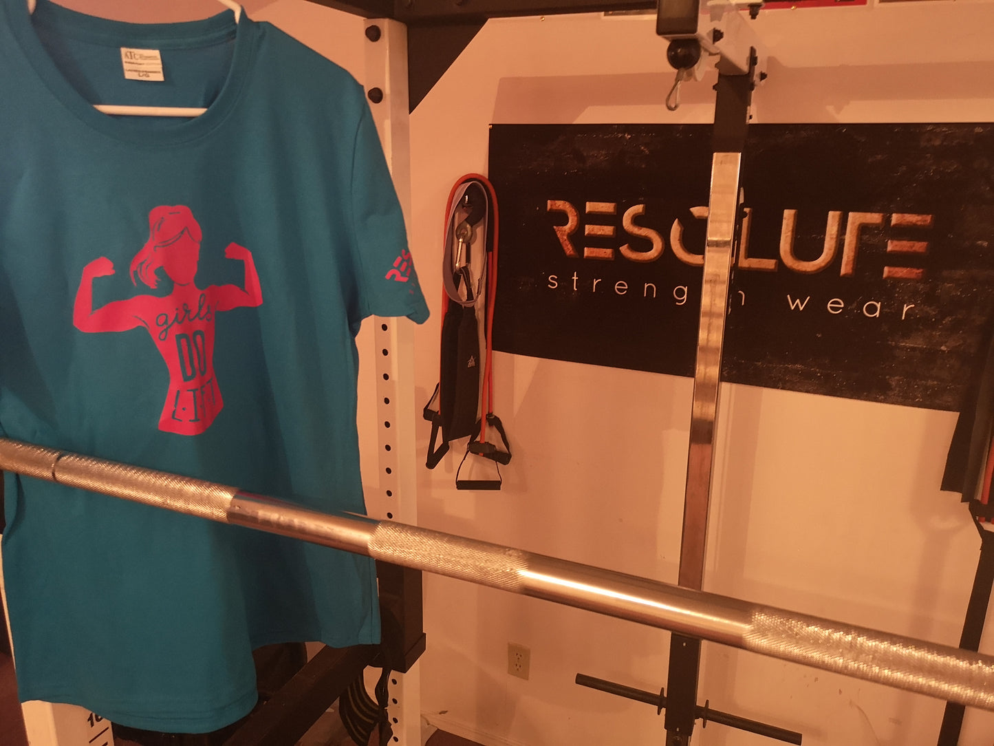Resolute Curvy Tshirt - Girls Do - Resolute Strength Wear